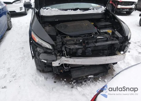 2016 Jeep Cherokee Altitude z USA, uszkodzony, nr VIN 1C4PJMCS7GW102077